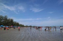 Pantai Natal, Objek Wisata Pilihan Warga Madina