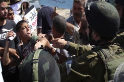 HRW: Israel Tangkapi...