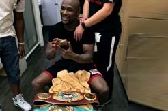 Lawan Belum Dapat, Mayweather...