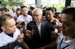 OC Kaligis Adu Mulut dengan Penyidik KPK