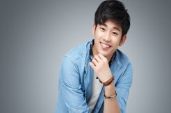 4 Selebritas Korea Jadi...