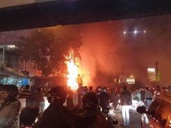 Si Jago Merah Ngamuk di Pasar Gembrong