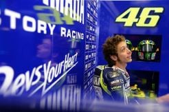 Marquez dan Lorenzo Buat Keringat Dingin Rossi Mengucur