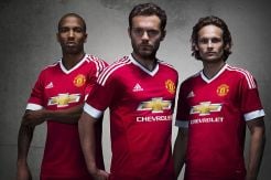 Jersey Baru Manchester United Laku Keras di Pasaran