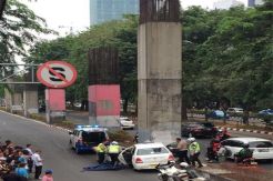 Tabrak Tiang Monorel, Sopir Taksi Tewas