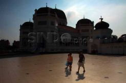 Ulama dan Imam Masjid...