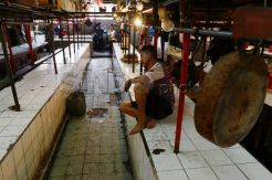 Pedagang Mogok Jualan, Supply Produk Daging Olahan Terganggu