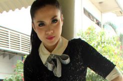 Tanya Jawab Langsung dengan Fans Lewat Internet
