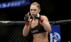 Wanita Ini Ngaku Sanggup Kalahkan Mayweather Jr