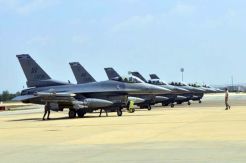 F-16 AS Terbang Perdana Serang Basis ISIS