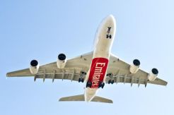 Emirates Buka Penerbangan...