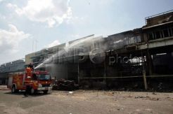 Toko Emas di Pasar Baru Hangus Terbakar