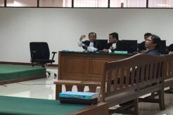 Mandra Didakwa Rugikan Negara Rp12 Miliar