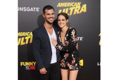 Kristen Stewart & Taylor Lautner Reuni di Premier American Ultra