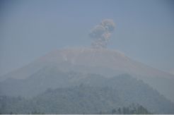 Api di Gunung Slamet Padam, Tim SAR Tetap Siaga