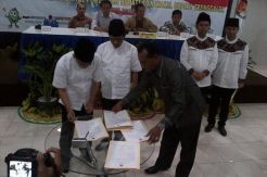 Pilkada Trenggalek, Suami Arumi Bachsin Nomor Urut Dua