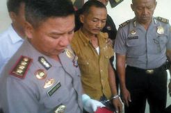 Bunuh Istri, Turino...