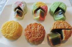 Aneka Rasa Kue Bulan