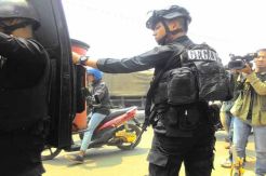 Tim Gegana Jinakkan Bom Kalimalang