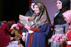 Tetap Stylish dengan Busana Muslimah Syari