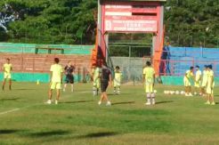 Skuat The Boys Are Back Jajal Lapangan Stadion Mattoanging