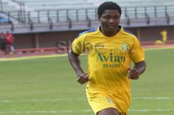 Persebaya Waswas Tunggu Keabsahan Mbamba