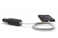 Roadtrip Kombinasi Charger Mobil dengan Baterai