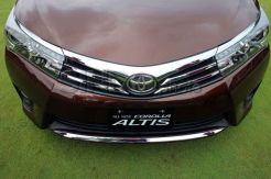 Tak Punya Payung Hukum, DKI Terpaksa Belikan Dewan Mobil