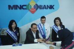 Dirut MNC Bank Berikan Pelayanan Langsung ke Nasabah