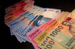 Rupiah Diprediksi Masih Nyaman di Zona Merah