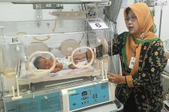 Dibuang, Bayi Perempuan...