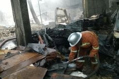 Kebakaran Sudirman Grand Ballroom, 19 Mobil Pemadam Diterjunkan