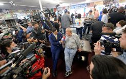 Bob Arum Marah Mayweather...