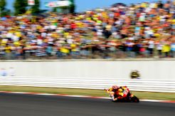 Marquez Unggul 0,6 Detik dari Lorenzo di Misano