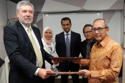 Telkom Gandeng T-System,...