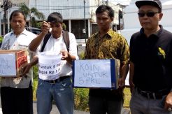 Warga Galang Koin untuk PKL Tergugat Rp1,12 Miliar