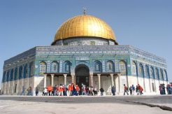 Abbas Tolak Rencana Pembagian Al-Aqsa