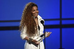 Jadi Mualaf, Janet Jackson Kurangi Tampil Seronok