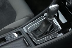 Volkswagen Batalkan Bangun Mobil Bertransmisi 10-Speed