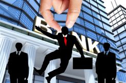 OJK Ungkap Sudah Ada Bank Lakukan PHK
