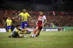 Persegres Haramkan Skuatnya Mendua