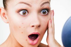 Jika Muncul 3 Tanda Ini. Stop Pakai Produk Perawatan Kecantikan!