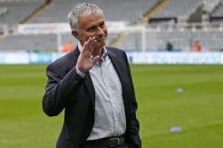 Chelsea Pastikan Posisi Mourinho Aman