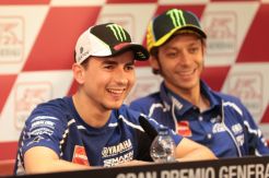 Tercepat di Latihan Pertama, Lorenzo Bersyukur Tak Jadi Operasi