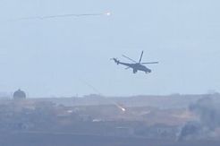 Rekaman Video Tunjukkan Helikopter Rusia Serang Pemberontak Suriah