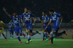 Persib Bandung Ke Final, Djanur Evaluasi Total