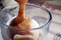 Mumpung Lagi Senggang, Coba Resep Bikin Saus Karamel Ini Yuk!