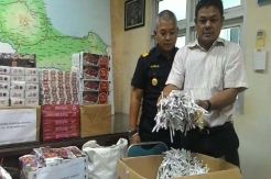 Bea Cukai Sita Ratusan...