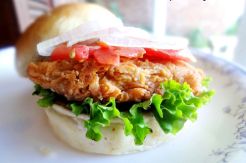 Ini Dia, 3 Trik Mudah Membuat Chicken Crispy Burger