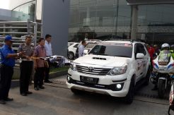 Fortuner Community Gelar Safety Riding dan Baksos